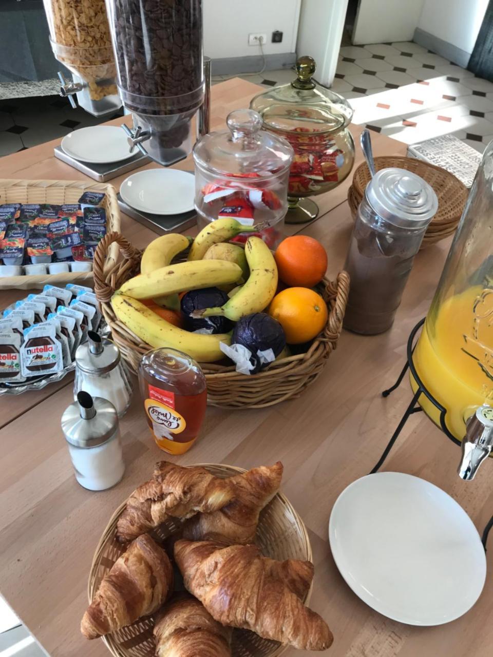 Izest Auberge De La Vallee D'Ossau מראה חיצוני תמונה